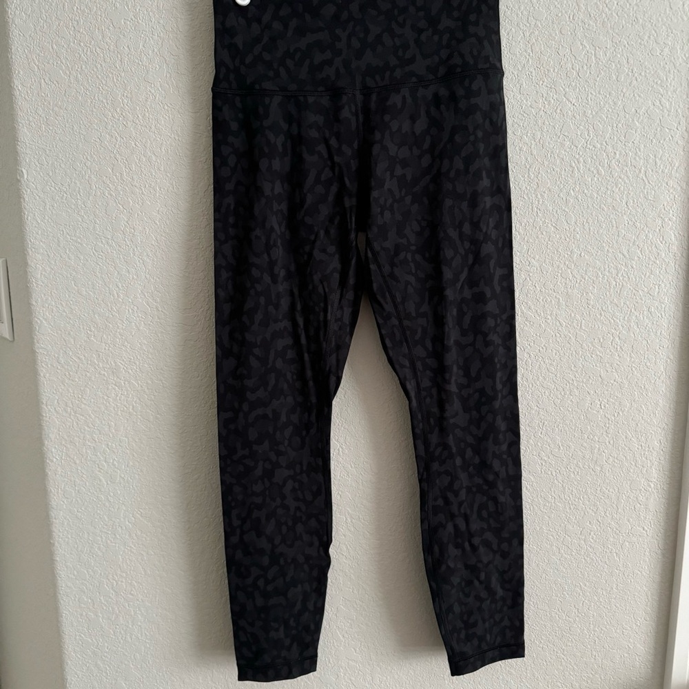 Lululemon Wunder Under Grey Camo Leopard Cheetah Camoflauge Leggings